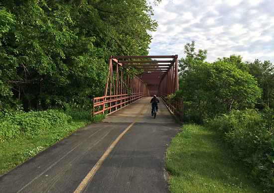 Nice paved trails at this park in Elk Grove Village, IL.