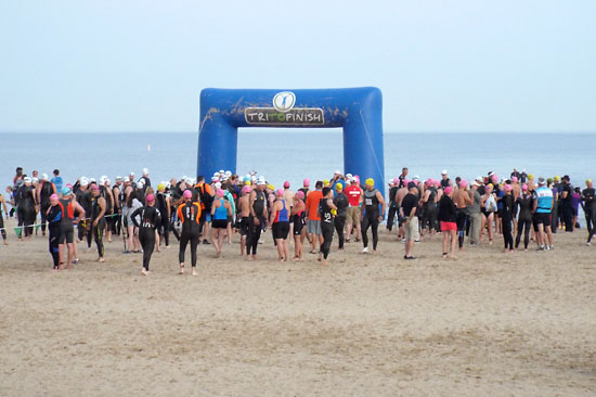Everyone gathered for the start of the race.