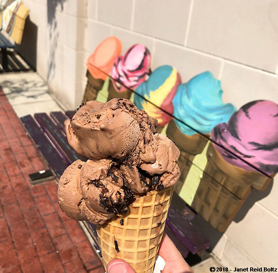 20180819 ludington ice cream2