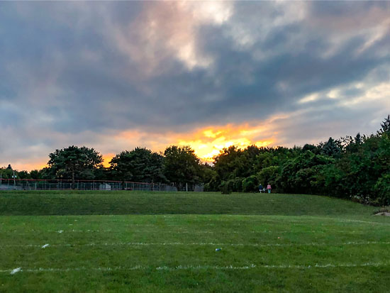 2018-08-30 - romeo peach fest sunset